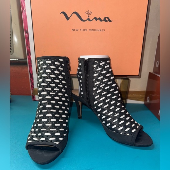 Nina Shoes - Nina Black and White Open-Toe Heeled Boots